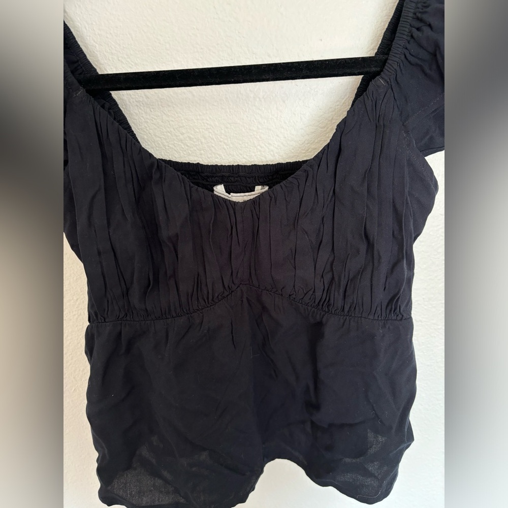 Abercrombie and fitch black tank top. Never worn!! Size S